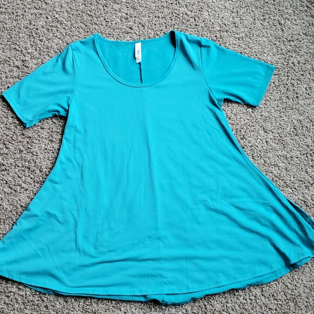 Lularoe xs perfect t
